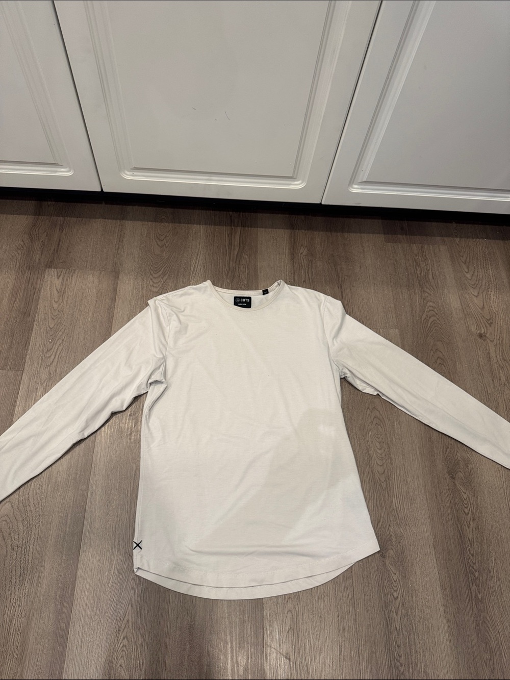 Cuts Clothing Men’s Long Sleeve Crew — ivory
